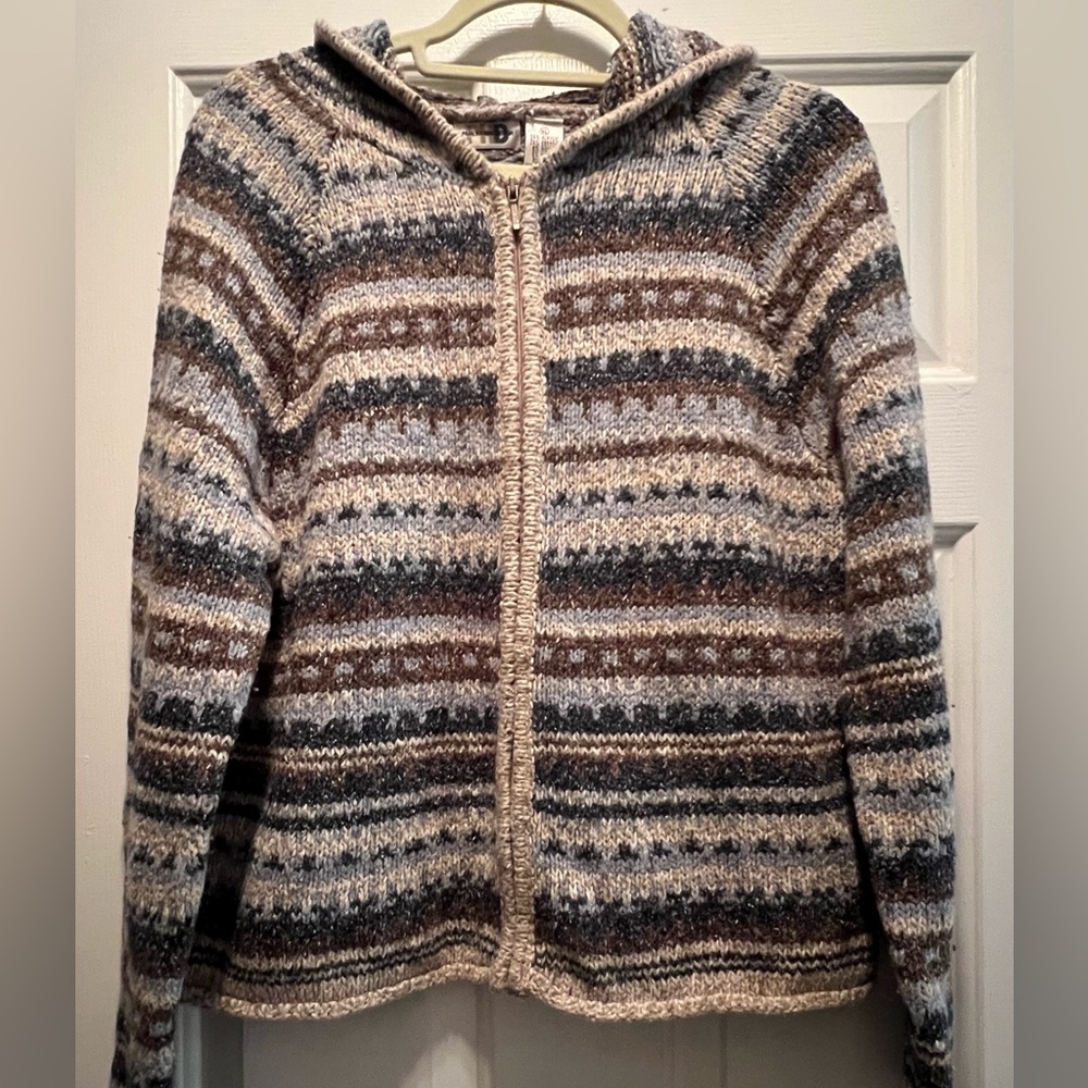 Paul Harris Designs long sleeve hoodie  in size XL